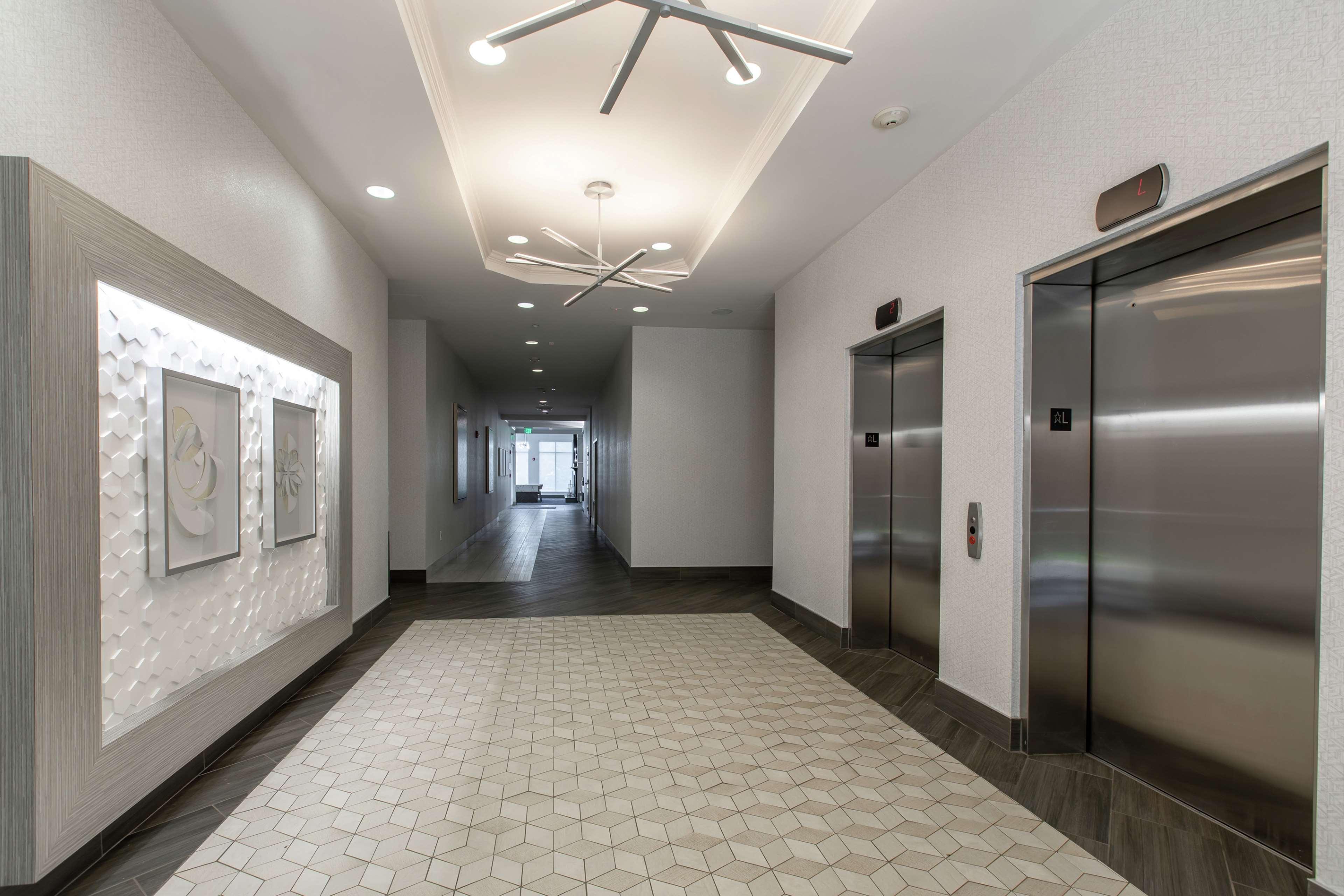 Hilton Garden Inn Линчберг Экстерьер фото