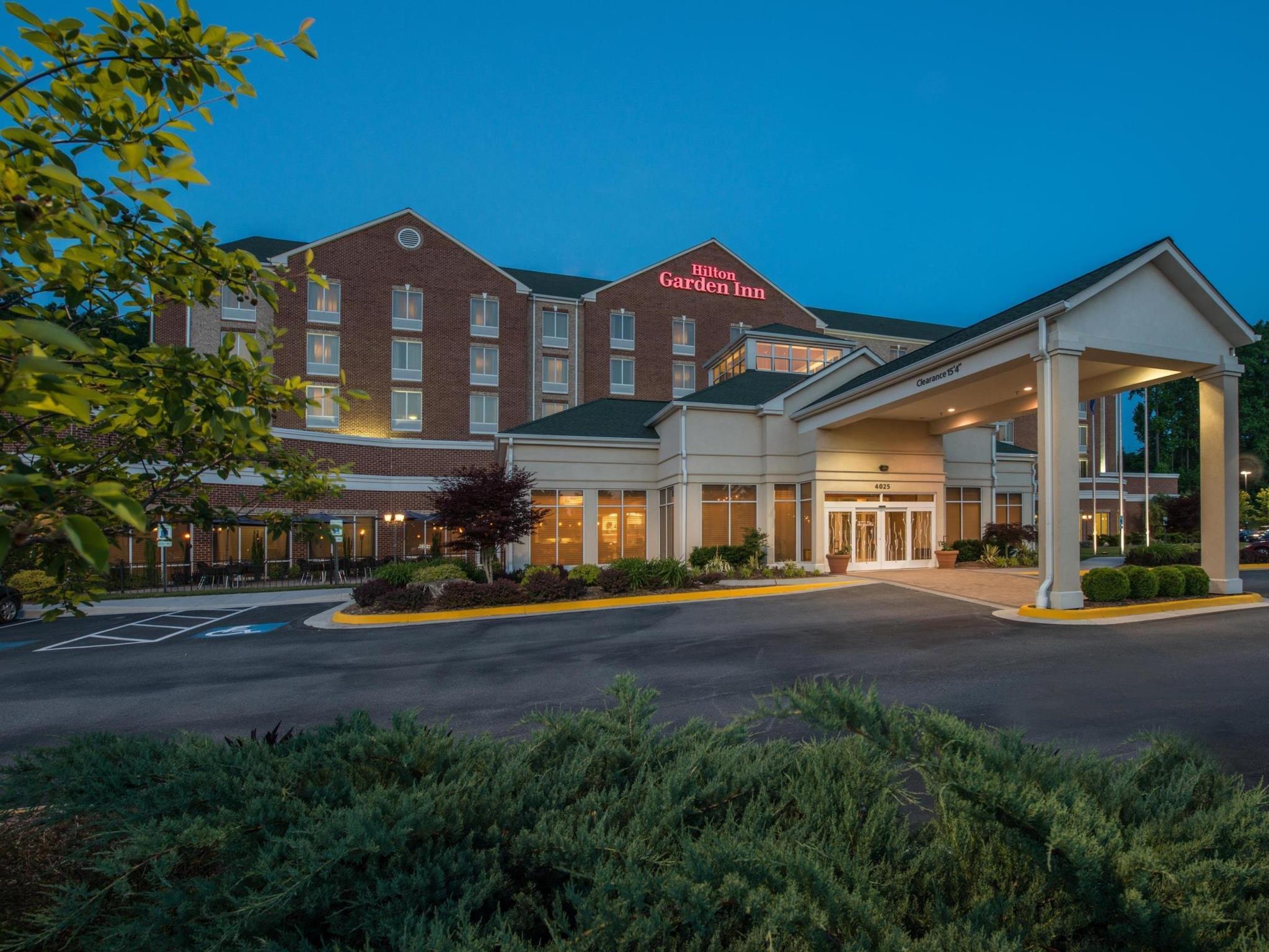 Hilton Garden Inn Линчберг Экстерьер фото