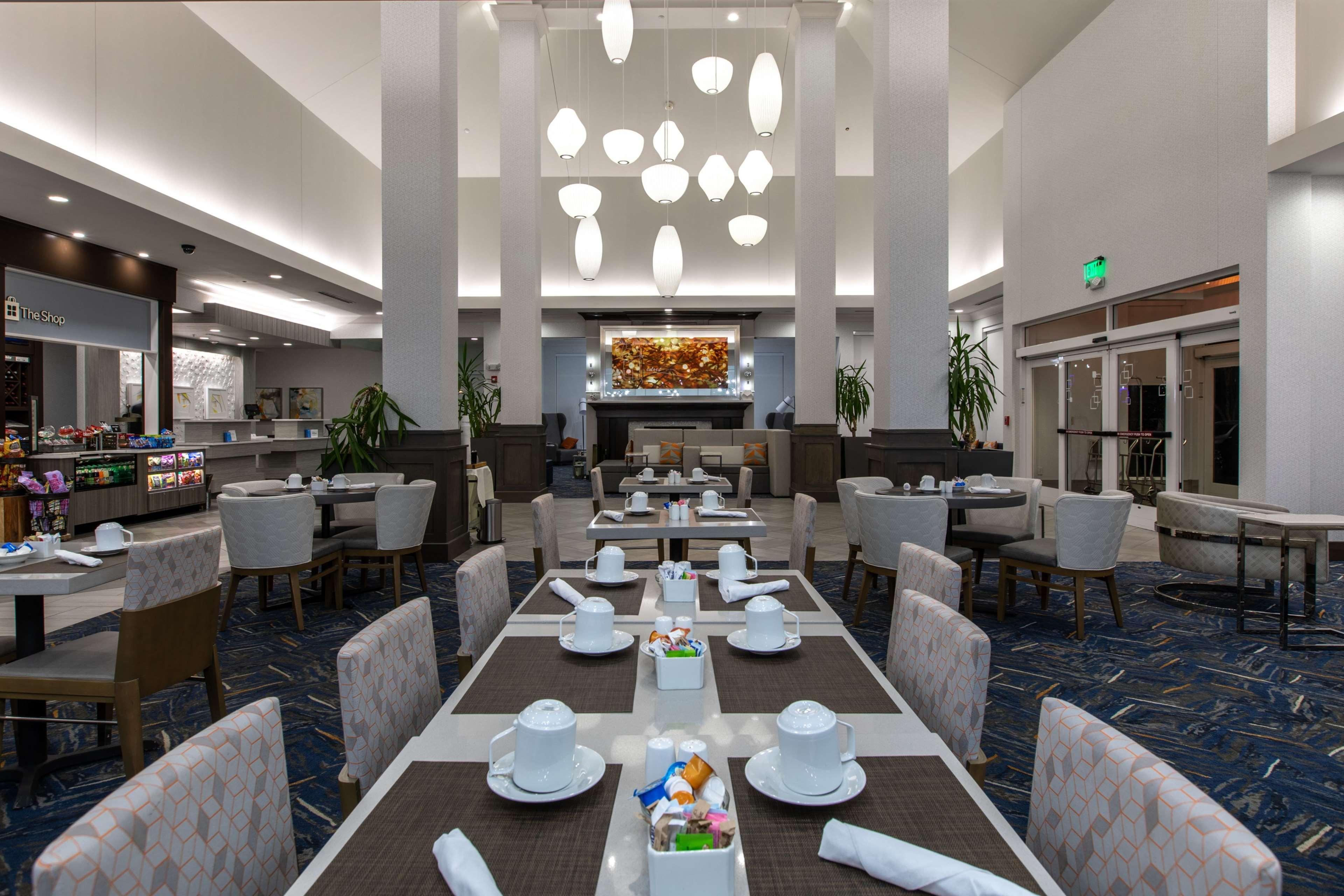 Hilton Garden Inn Линчберг Экстерьер фото