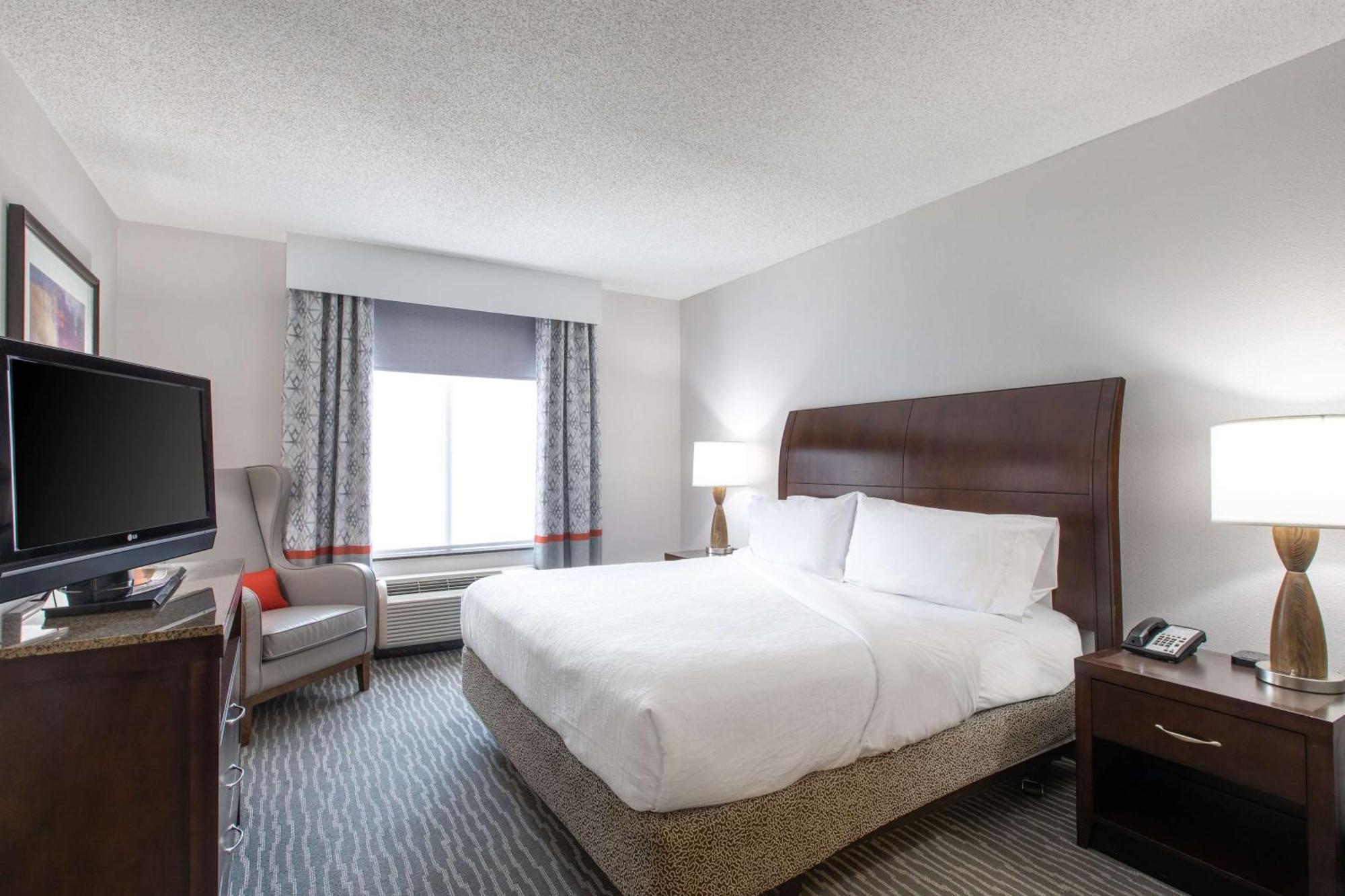 Hilton Garden Inn Линчберг Экстерьер фото