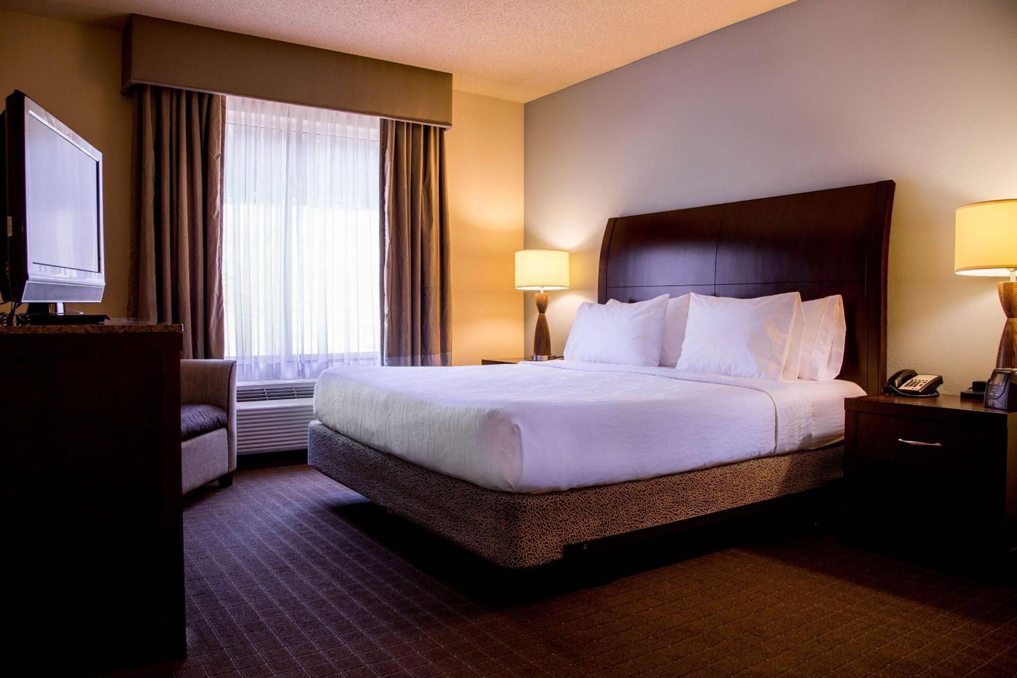 Hilton Garden Inn Линчберг Экстерьер фото